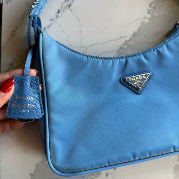 Prada Re-Edition 2000 Nylon Mini Bag - Picture 4 of 6